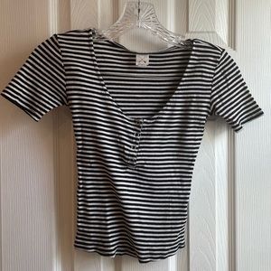 LA Hearts X PacSun BW Striped Crop Top. Size S.